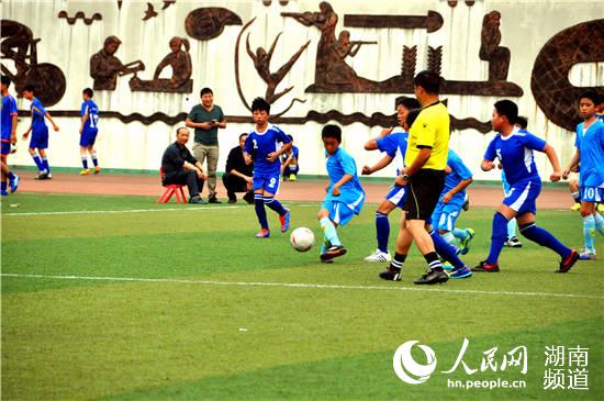 望城首届中小学足球赛在快乐、梦想中圆满落