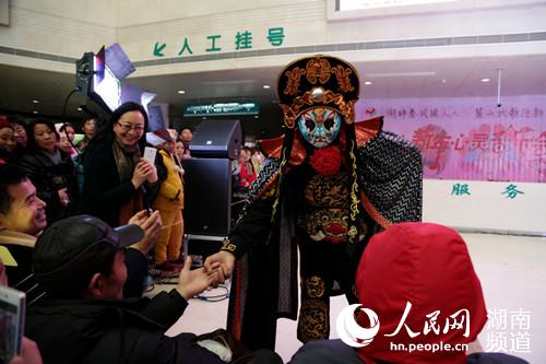 湖南省肿瘤医院举办医患新年音乐会