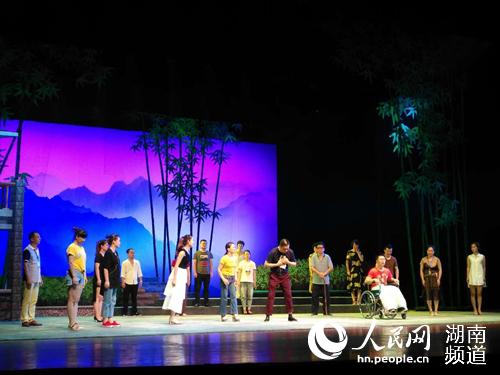 湖南攸县：传统原创花鼓戏剧目《一辈传一辈》登上国家舞台