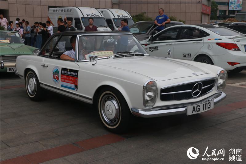 车友福利来了:15台世界顶级老爷车巡游长沙
