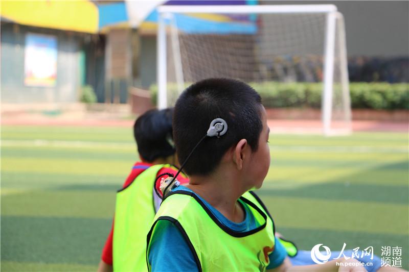 关注残障儿童足球教育:无声的世界杯
