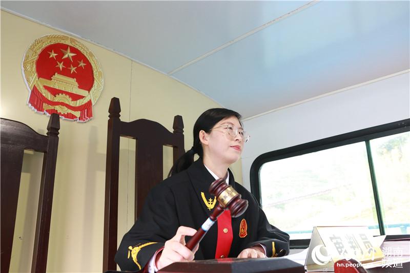 安化县有多少人口_湖南省安化县开会图片
