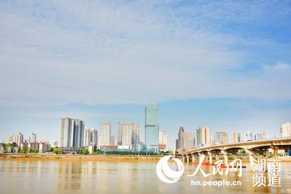 4��13�գ�������������ư����˳��з羰��л�� �� 