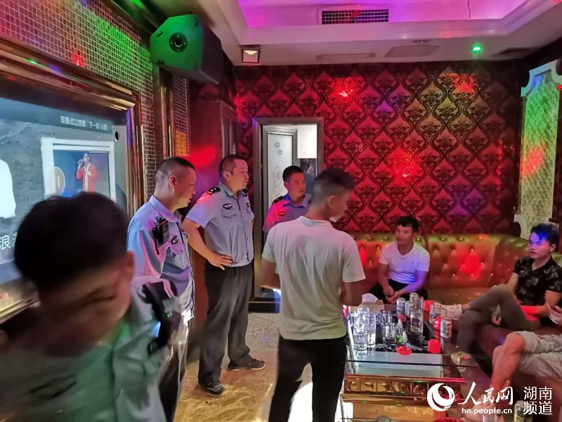 ������������������������ɳ������ۺ�ִ����ӵ�Ͻ���ڵ����ֳ������н���������Ҷ�ֲ���