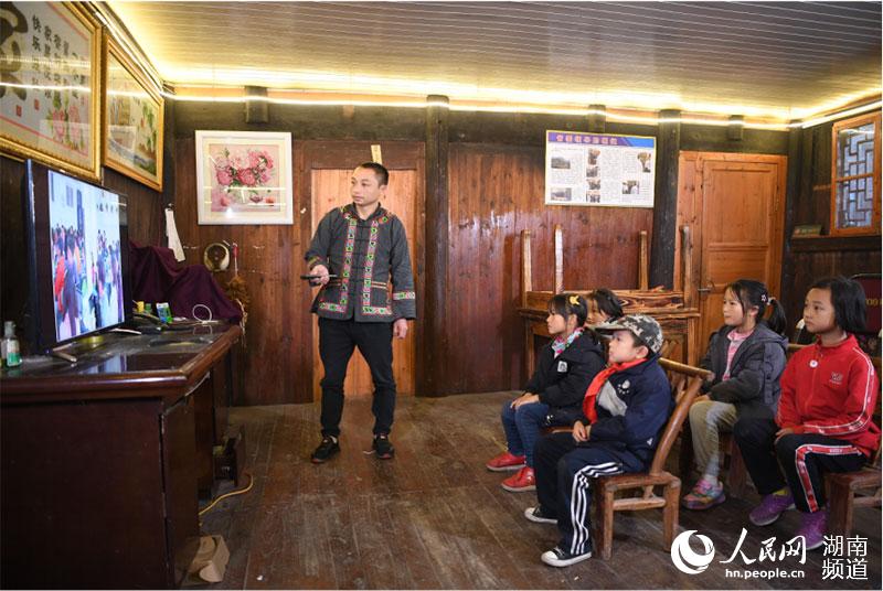 ééé³é »ææåç¶²çµ¡èª²å ï¼å°±è½çµ¦å­©å­æç´è§çæå­¸é«é©ãæ¹åé»ä¿¡ä¾å