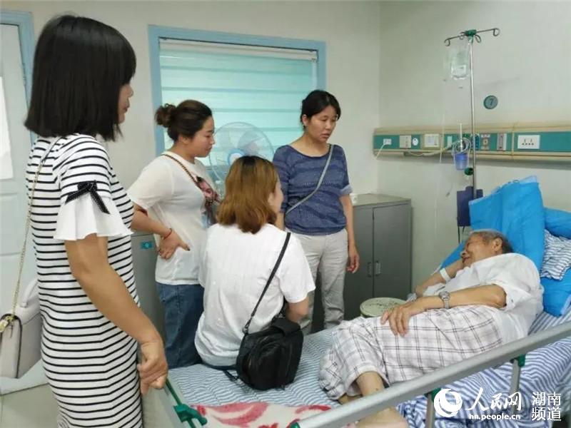 Ҥ����������ο�ʻ��ز��ĵ�Ա���ܷ÷���ͼ