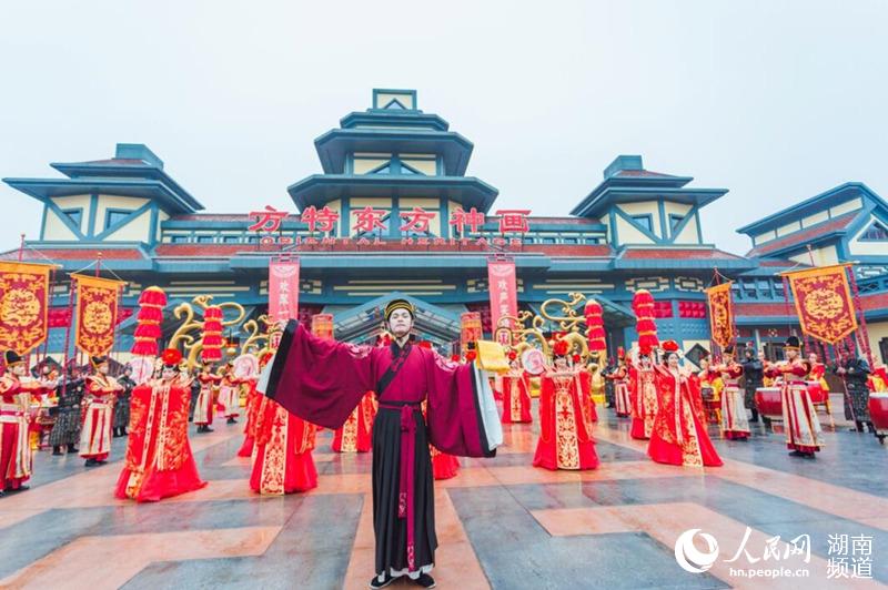 ���͹�͢���衶��ӭ���¡�������ΰ��