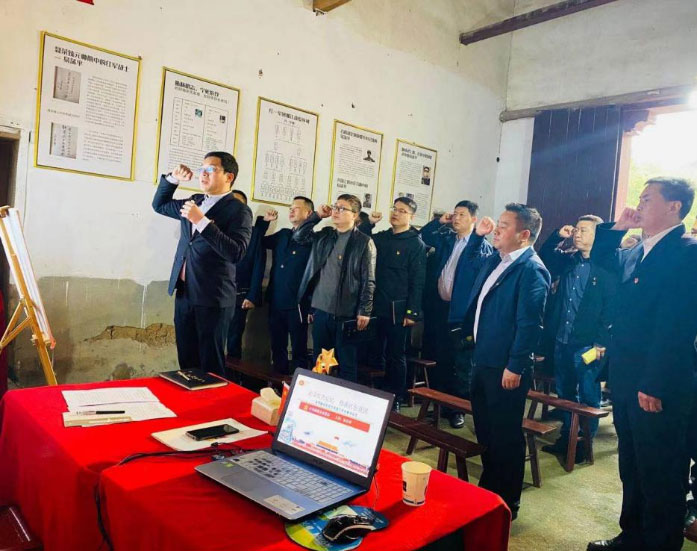 ���쵳Ա�ɲ������뵳�Ĵʡ������ͼ