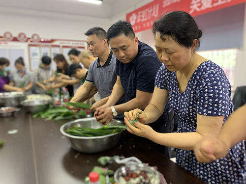 长沙雨花区农博社区开展端午节主题活动学史力行办实事