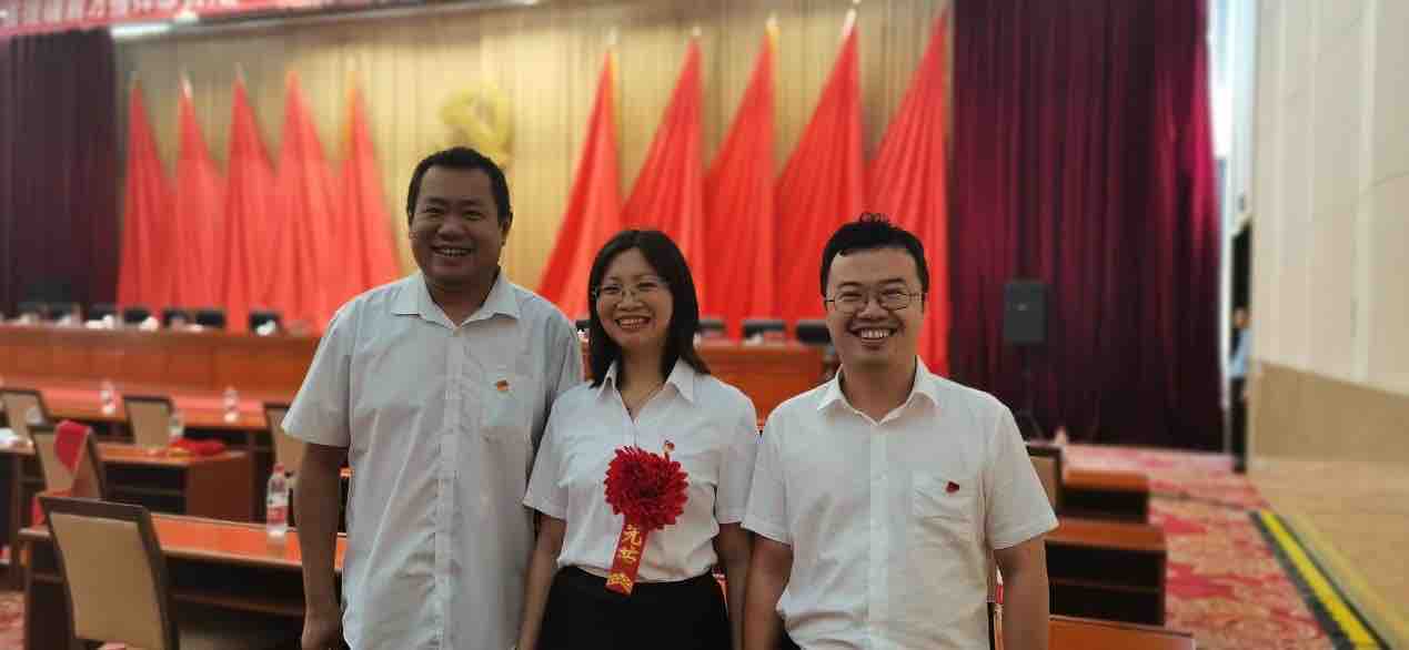 今年七一前夕，潘海婷荣获湖南省援疆前方指挥部优秀党员称号。 受访者供图