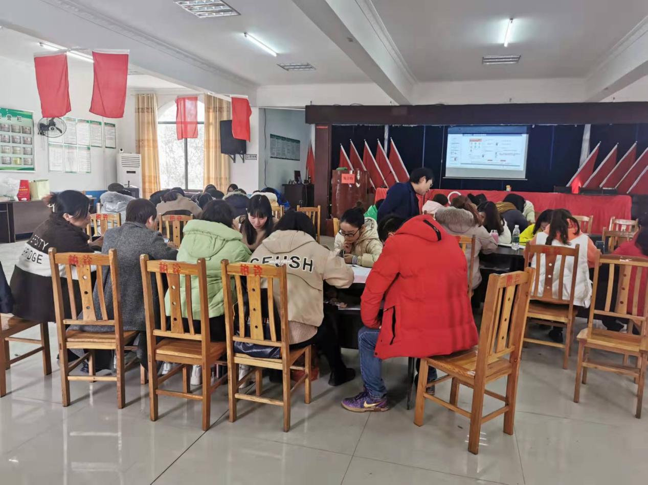 �ؼ���ֱ����ҵ��ѵ����С���顣�ؼ���ͼ