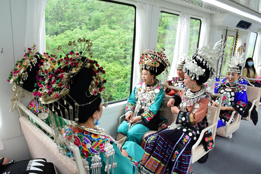 �����������ͨ����������Ĺ۹ⲣ��������羰���ⶫ����