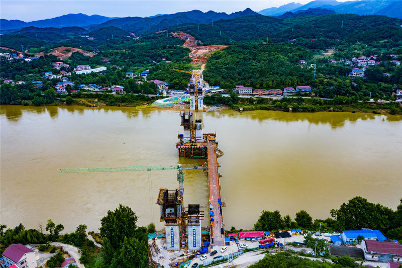 2022�����ʡ�ص㽻ͨ������Ŀ�����䣨�꣩����Ϫ�����ٹ�·�Ĺؼ������Թ��̳�Ϫ��ˮ�ش������ڽ��ŵ�ʩ�����С����Ĺ���