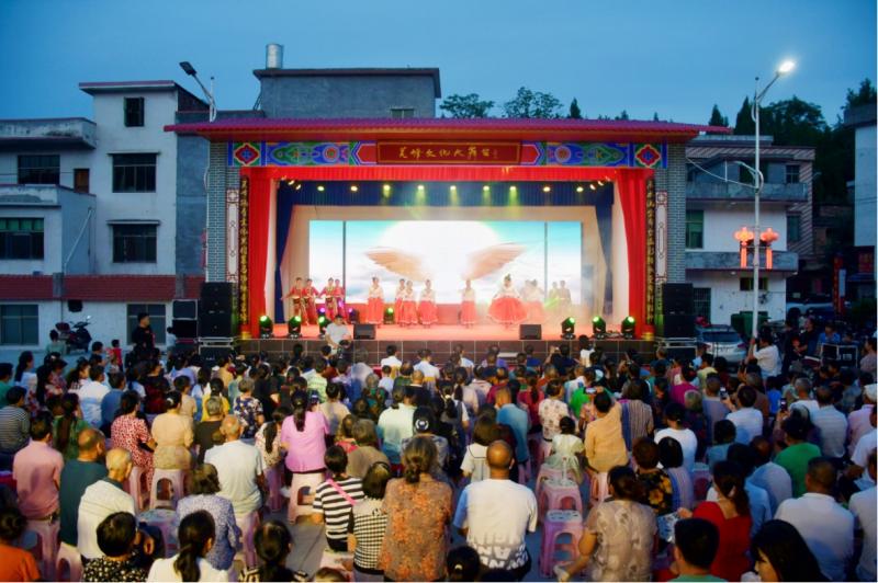 �ݳ��ֳ�( ¡������ý�����Ĺ�ͼ��