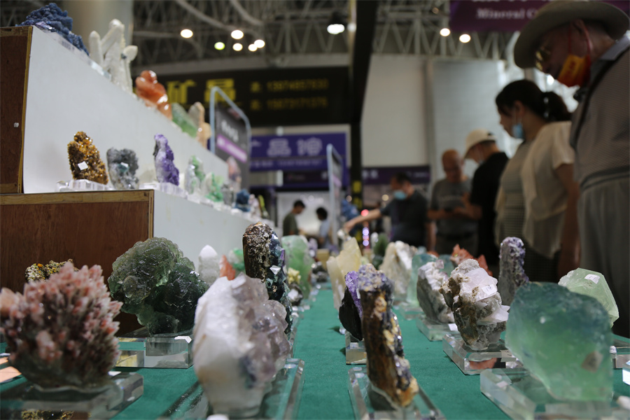第十届中国（湖南）国际矿物宝石博览会在郴州开幕。人民网 李芳森摄