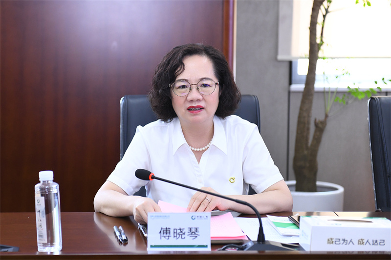 湖南國壽婦聯主席傅曉琴發言。單位供圖