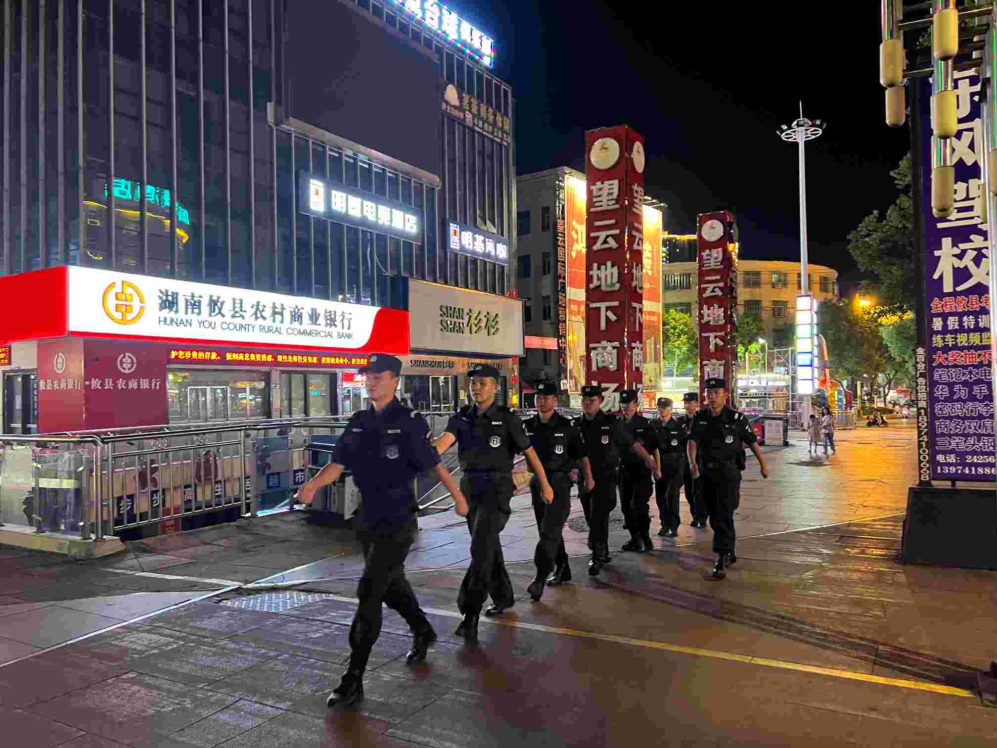 巡邏護航守好“煙火氣” 。單位供圖