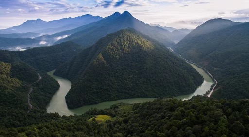 山环水绕的城步。单位供图