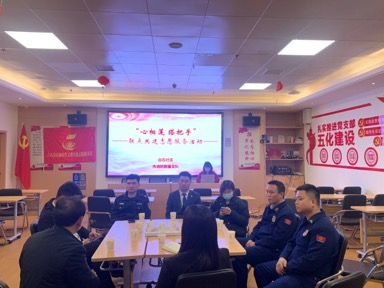 雨湖大队在联点单位白石社区开展学雷锋志愿服务活（单位供图）