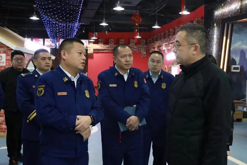 現場了解科普教育基地建設相關情況（株洲消防供圖） 