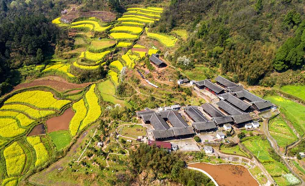 和美村庄入画来。龚幸福 摄影