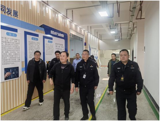 走访企业。单位供图