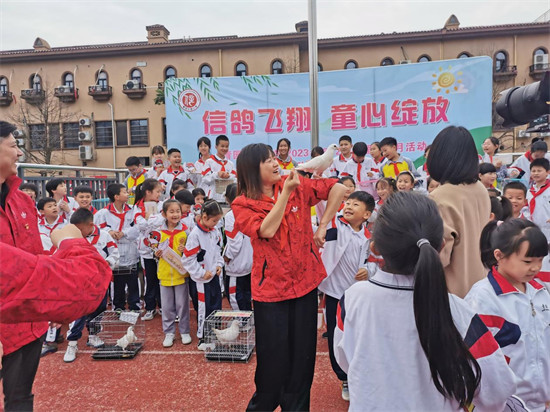 长沙青园中信小学校园湿地智慧劳动园心理减压活动纪实1。单位供图