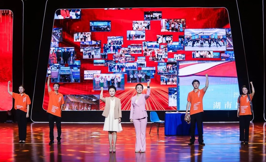 沉浸式舞台剧演绎高桥大市场品牌故事。单位供图