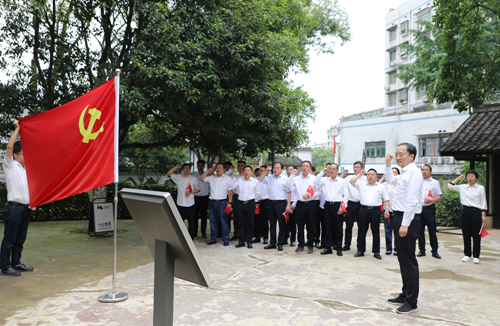 大唐华银电力：开展主题党日追寻“建党先声”。邓赫摄