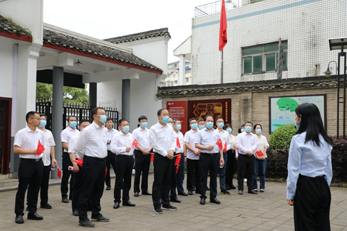 大唐华银电力：开展主题党日追寻“建党先声”。邓赫摄