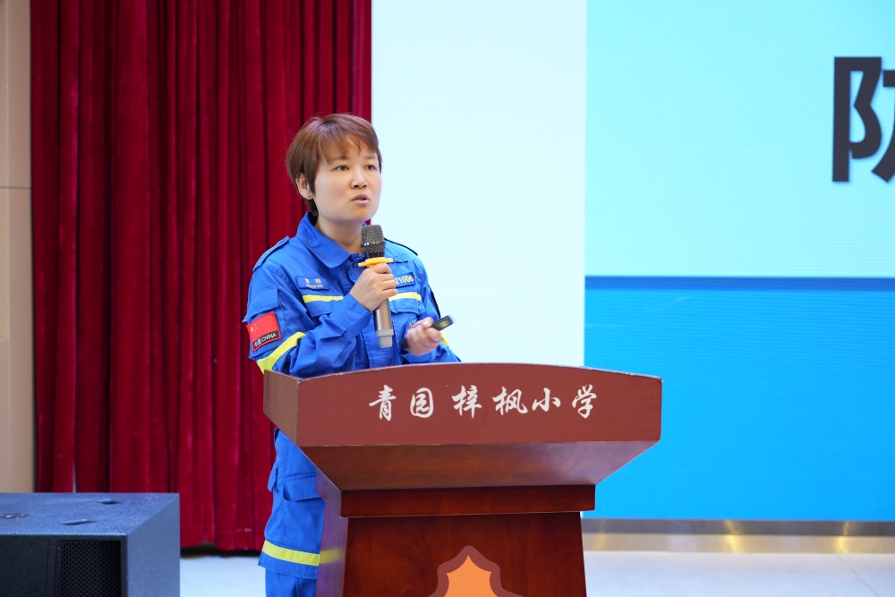 现场开展防溺水知识培训。熊方杰