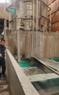 浏阳市某建材公司不正常运行废气处理设施。单位供图