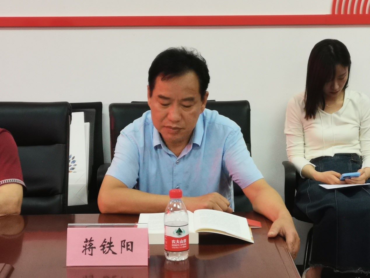 湖南省神农公益基金会秘书长蒋铁阳。李静茹摄