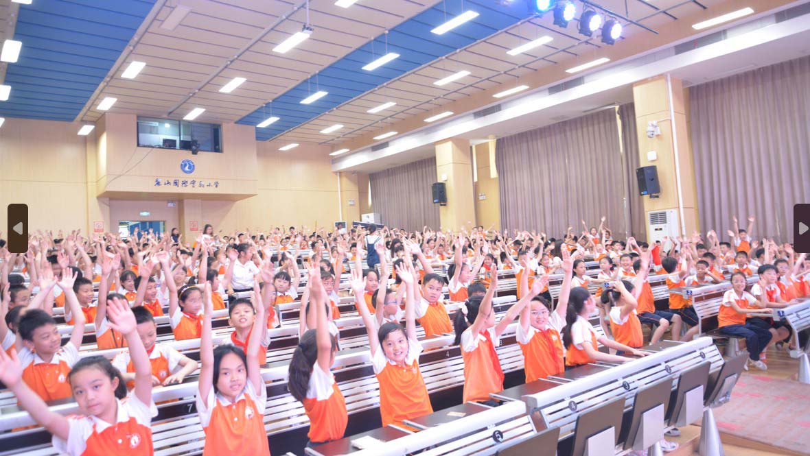 学校读书活动现场。彭毓妍摄