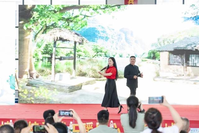 花鼓戏《沙家浜》（选段）。单位供图