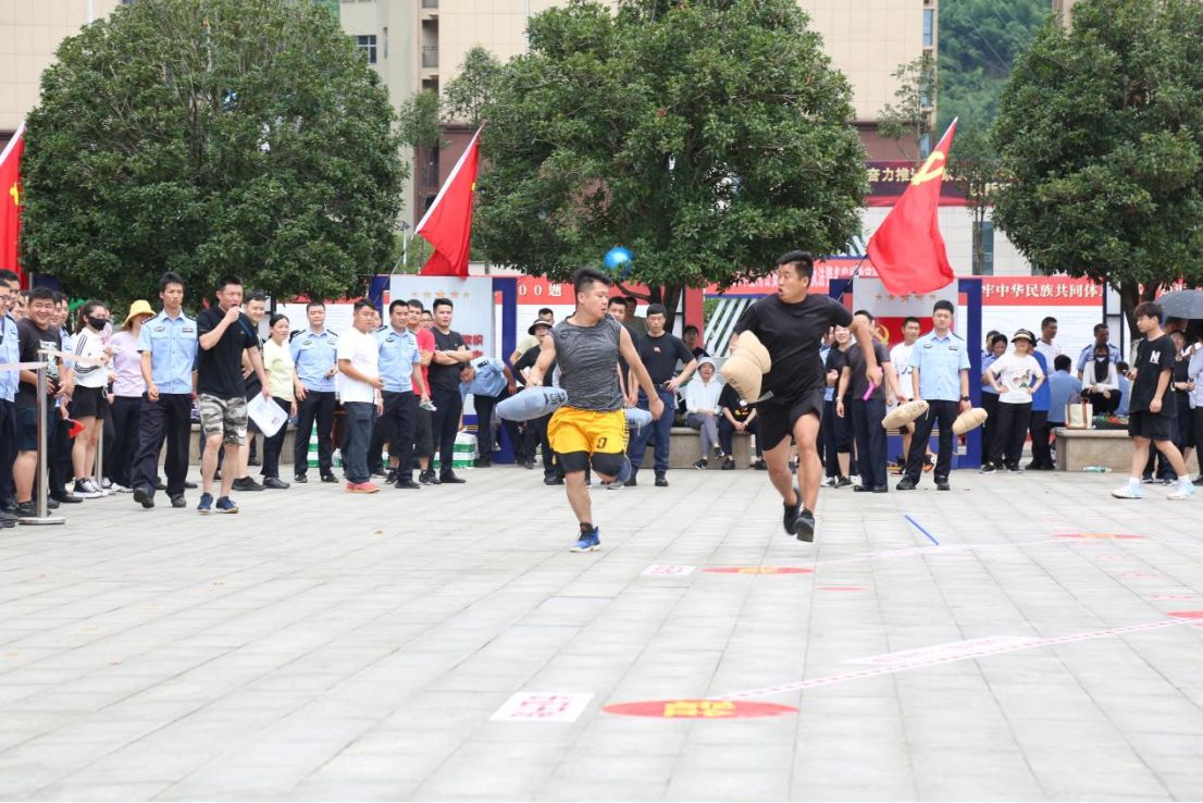 党建趣味竞技活动现场。单位供图