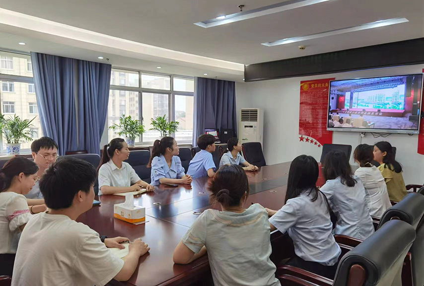 岳阳县党员干部集中收看“十佳党建品牌”发布会。单位供图