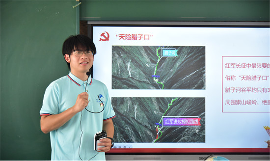 党建带团建，助力乡村支教。宁巧玲摄