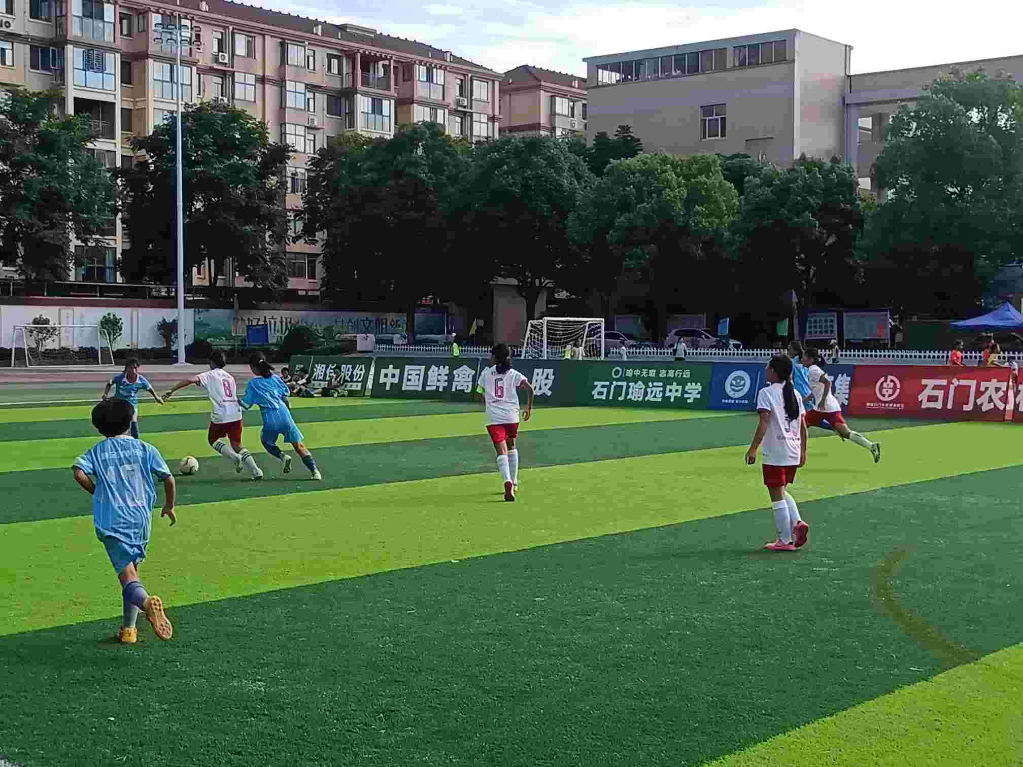 湖南省2023年青少年校园足球夏令营比赛现场。单位供图