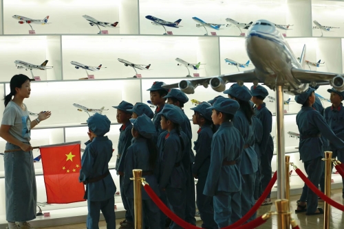 “红星学园”开课。受访单位供图