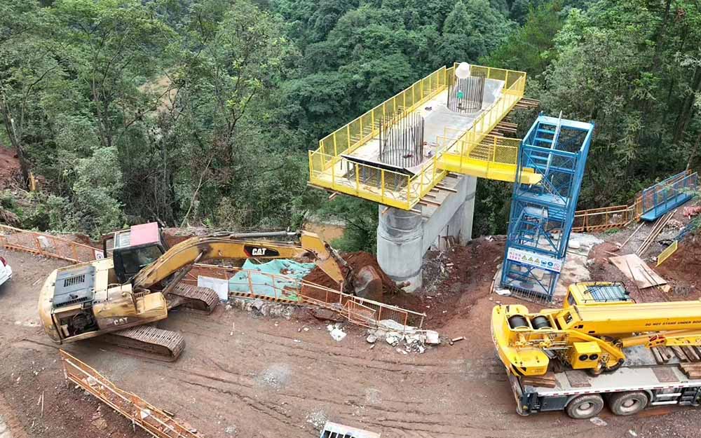 沅陵在建高速項目建設現場。張環 攝