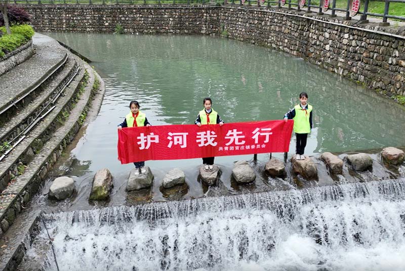 沅陵河小青在行动。凌长启摄