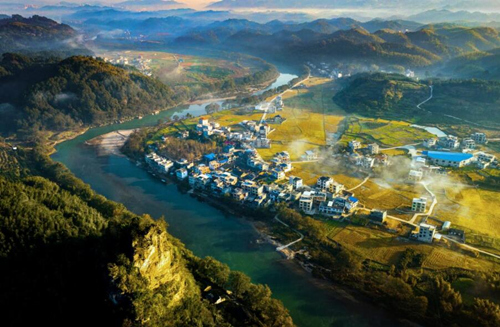 夫夷江畔风光好。受访单位供图