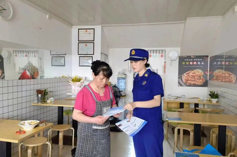 上門科普宣傳。單位供圖