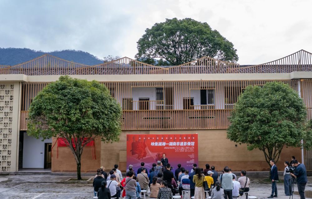 “鄉村風韻·非遺技藝”展在映像湖湘·湖南非遺影像館揭幕。主辦方供圖