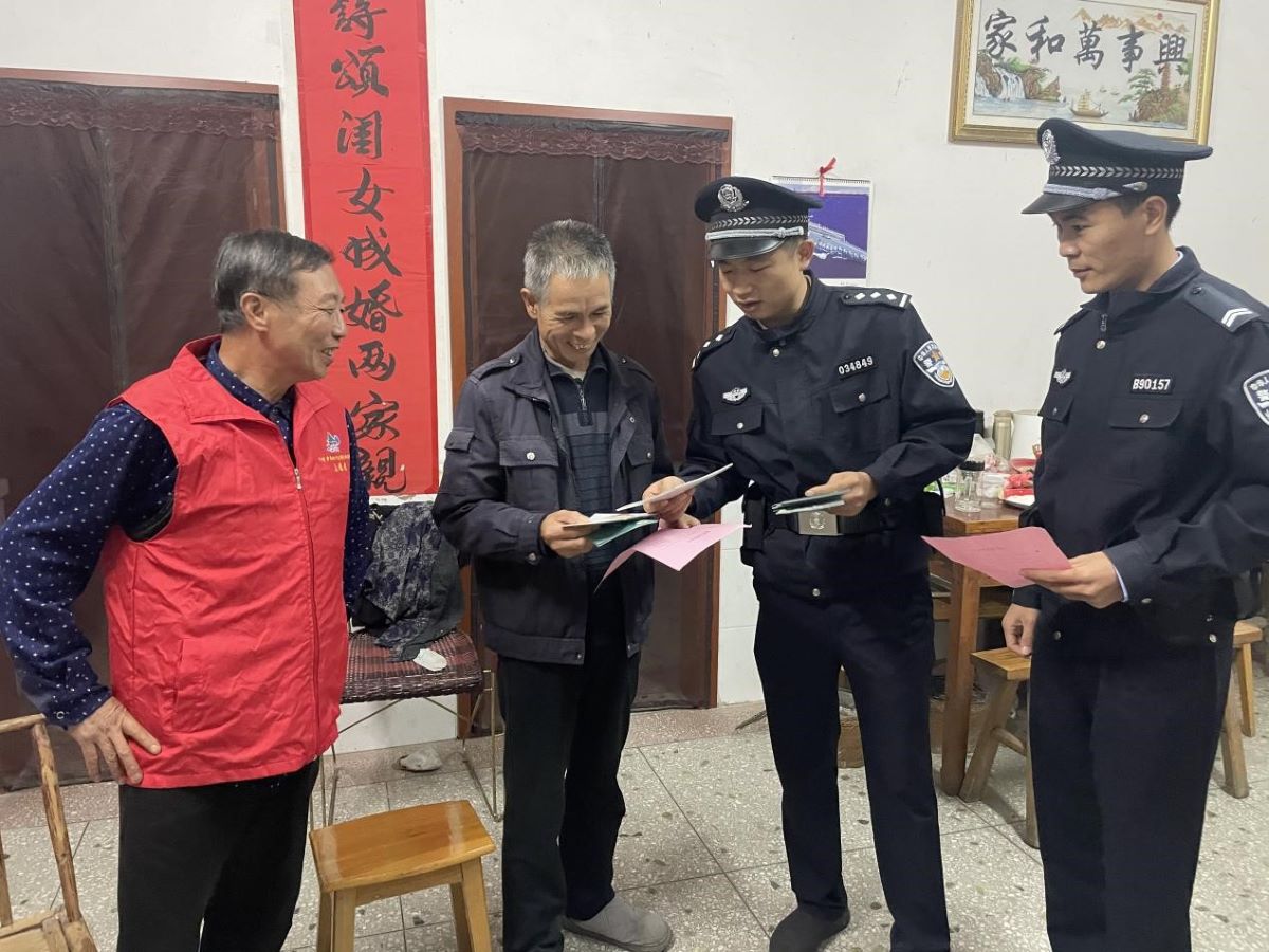 法治宣传入脑入心。单位供图