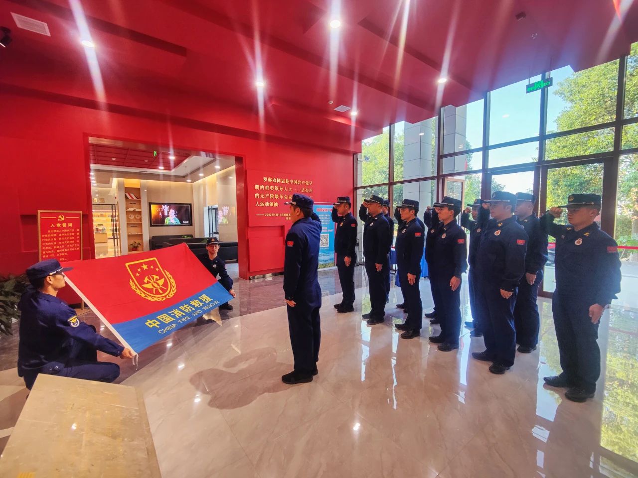 图为大队开展党建活动（单位供图）