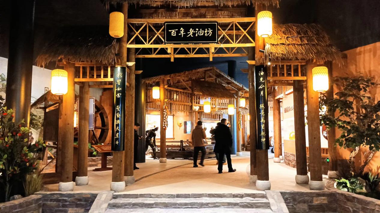 亞美油茶博物館內“百年老油坊”一角。單位供圖