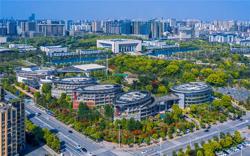 省府片区的齐全配套，为市民带来舒适生活体验。单位供图