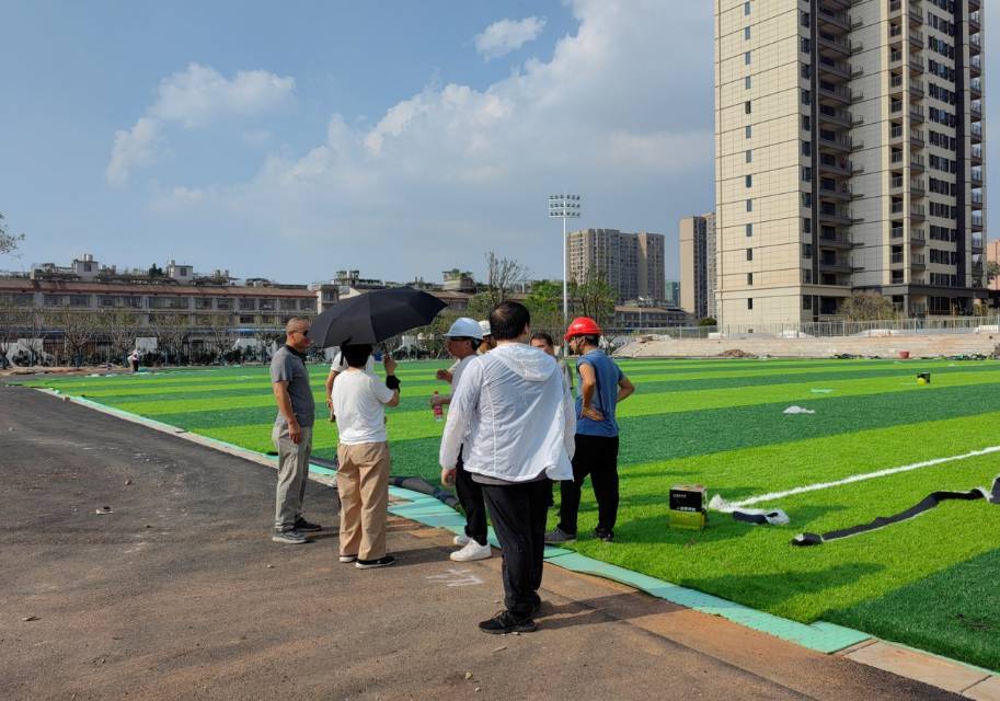 天心区审计局成员对EPC项目展开实地走访、现场查勘、调阅资料。单位供图